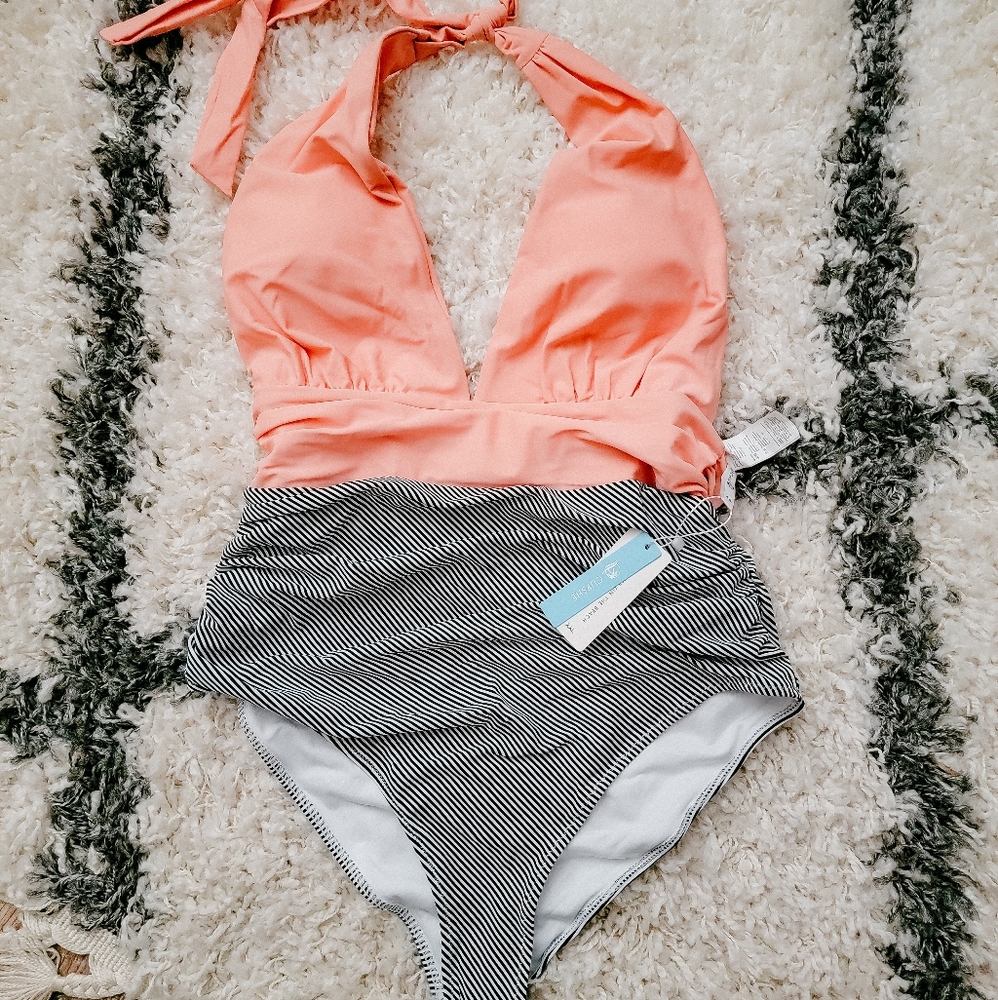 CUPSHE Stripe One-Piece Halter Swimsuit XXL 12/14